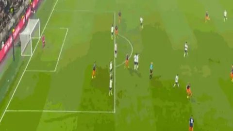 西区火箭本赛季连克9强敌，囊括骑士、太阳、76人等豪门。